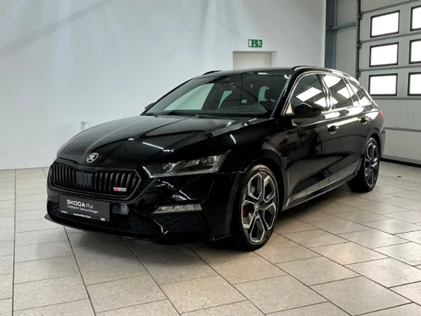 Skoda Octavia Combi RS Plus 2.0 TDI DSG 4x4 HUD AHK Navi Schwarz - 2