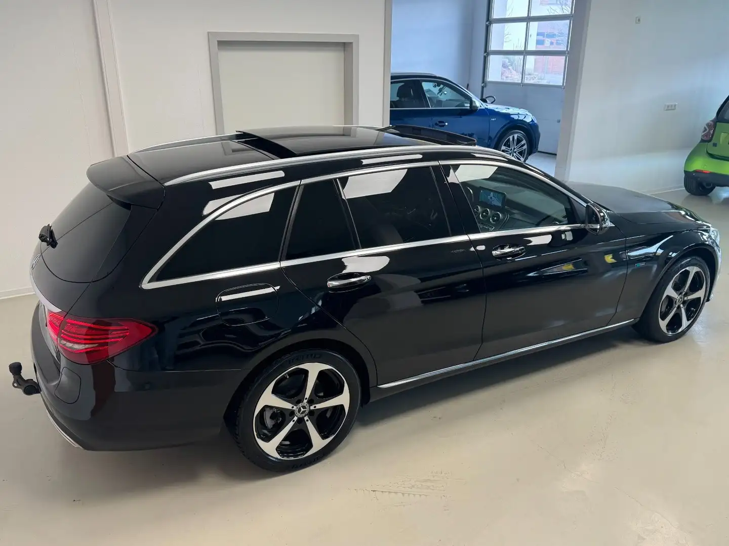 Mercedes-Benz C 300 T e°Pano°Burmester°LED°AHK°360°Multibeam° Negro - 2