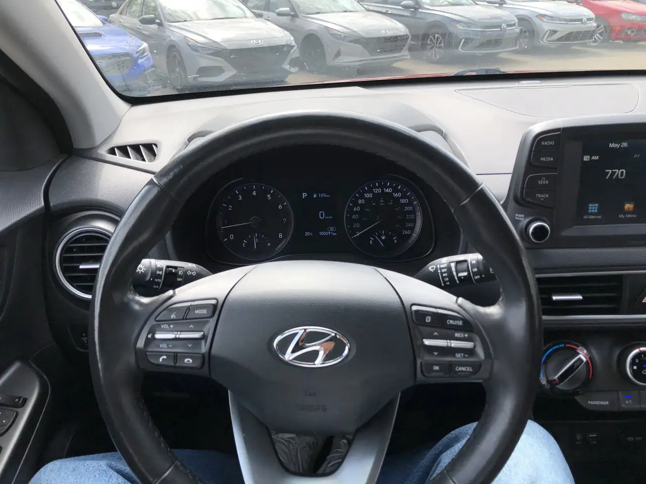 Hyundai KONA снимка Hyundai KONA