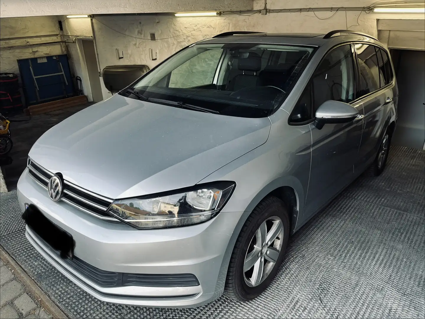 Volkswagen Touran Comfortline 1,6 SCR TDI - 1