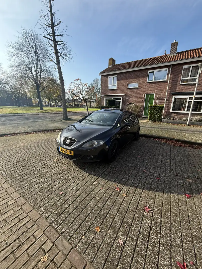 SEAT Leon 1.4 TSI Sport-up NIEUW BLOK FULL OPTION Czarny - 2