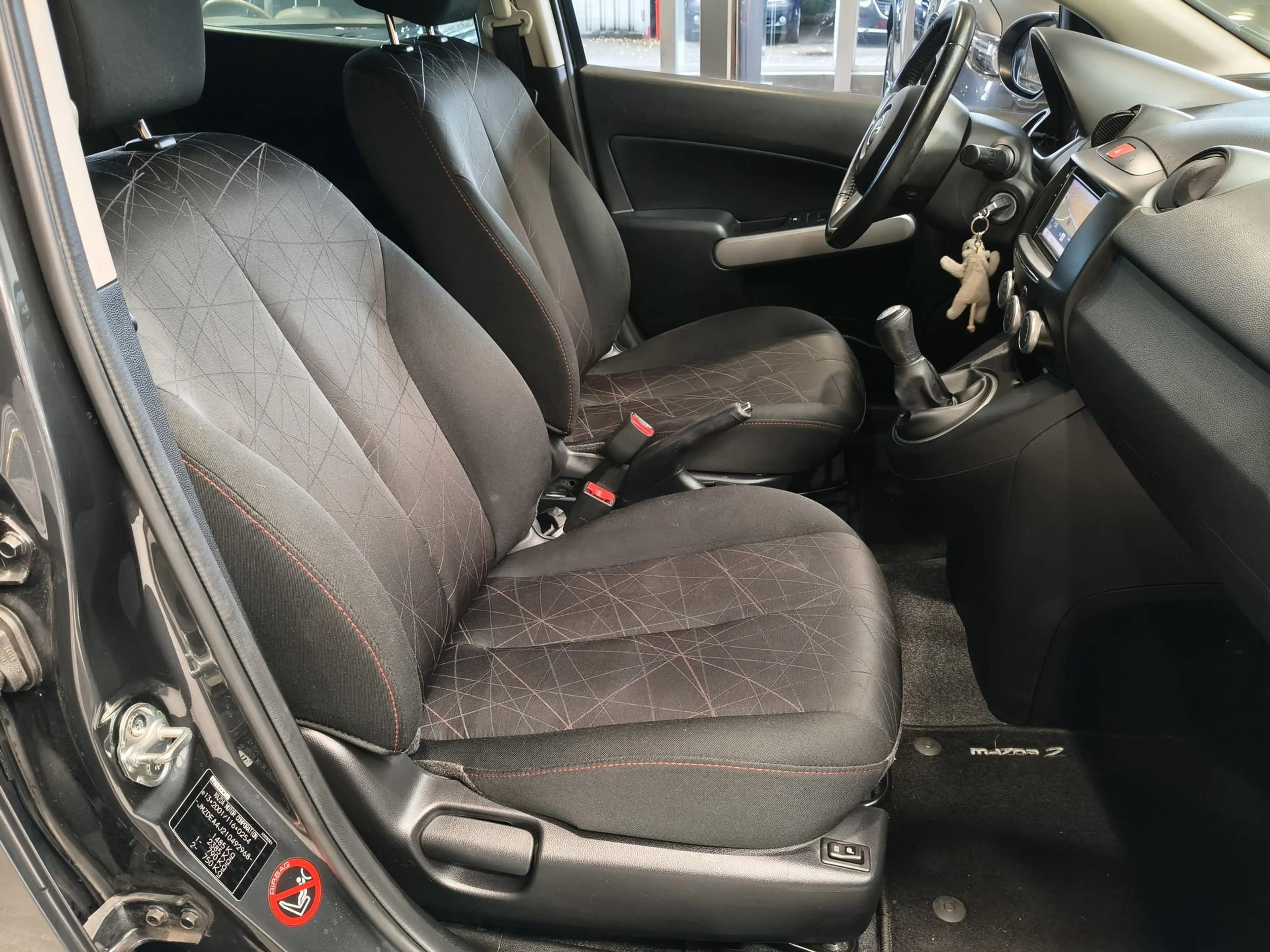 Mazda 2 1.3i Sportnavigator — photo 12