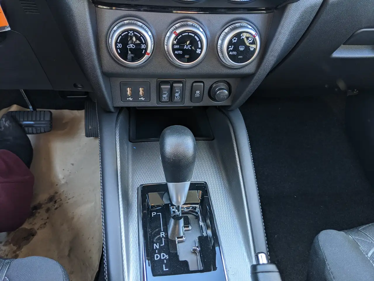 Mitsubishi RVR снимка Mitsubishi RVR