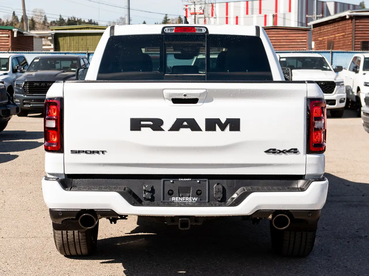 RAM 1500 снимка RAM 1500
