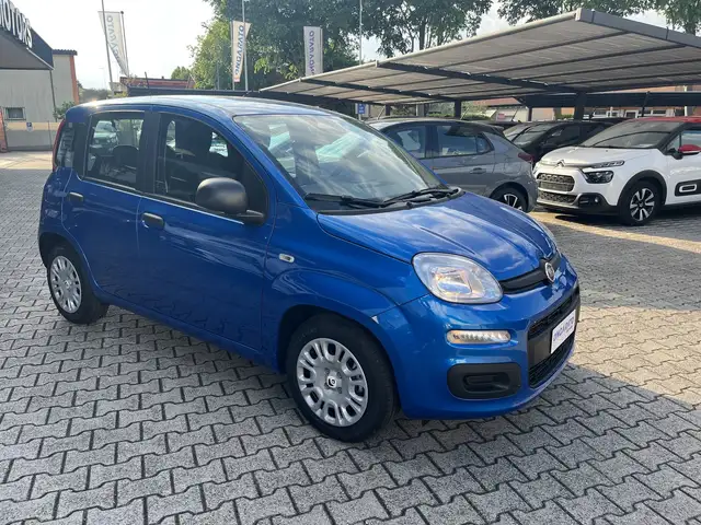 Fiat Panda view 3