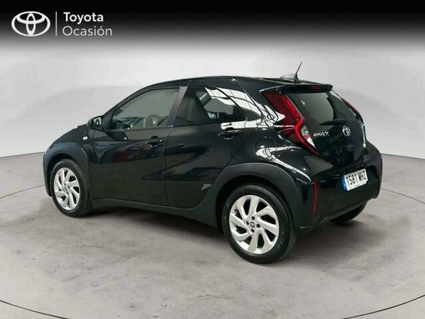 Toyota Platz 5 Puertas Play 70 Automático (e-CVT) Noir - 2