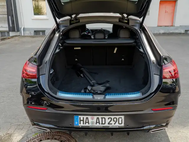 Mercedes-Benz GLE view 7