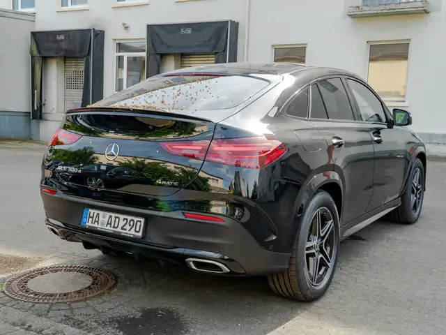 Mercedes-Benz GLE view 5