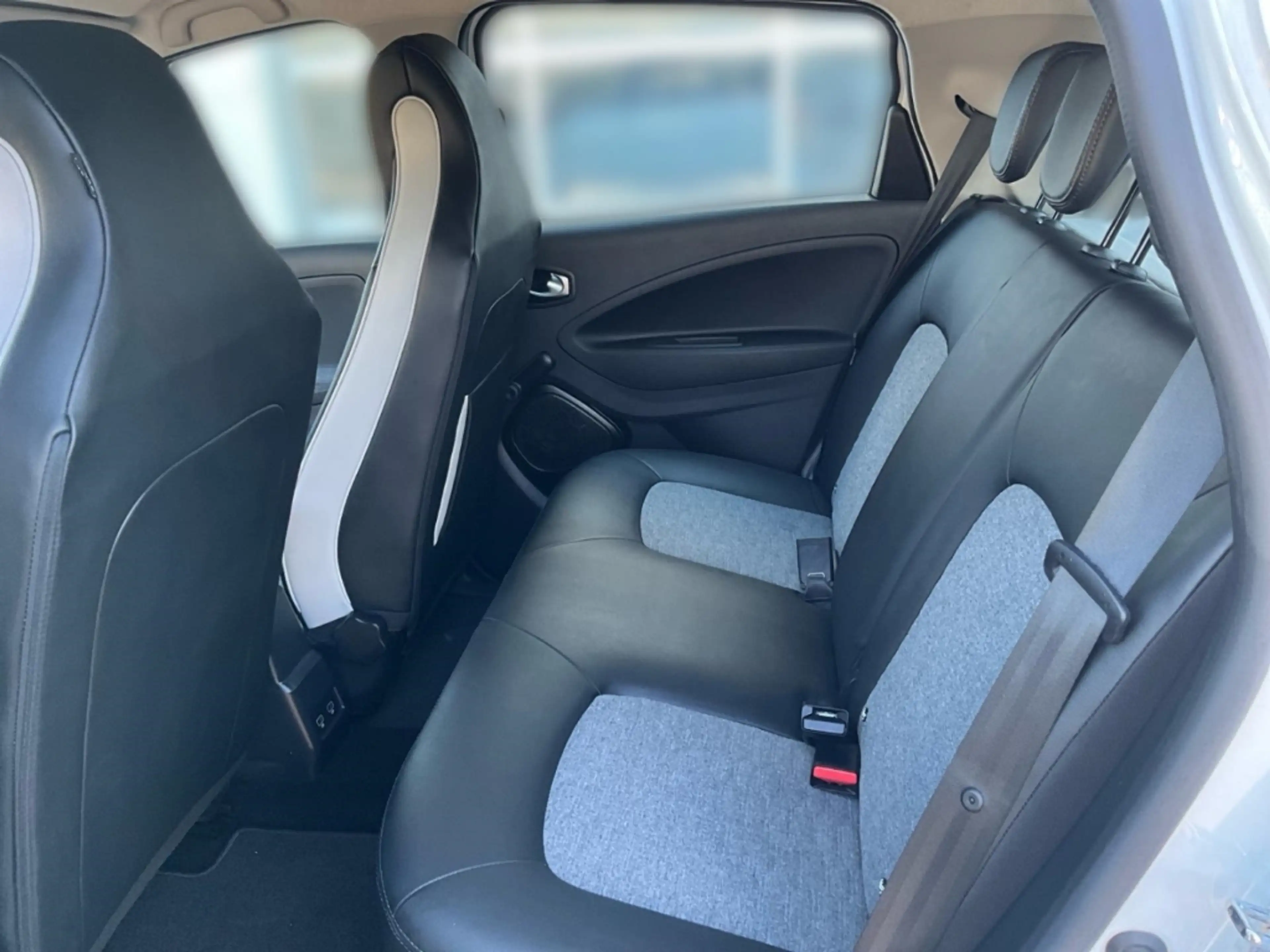 Renault ZOE Experience Digitales Cockpit LED Apple CarPlay — photo 13