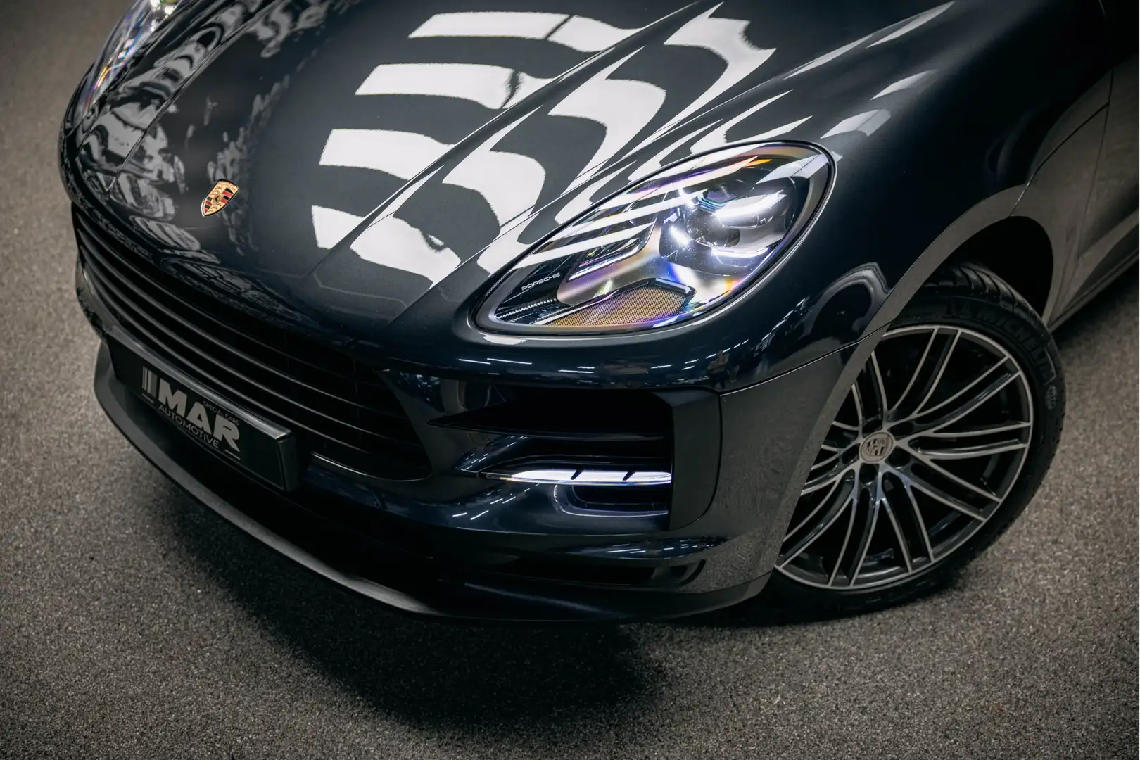 Porsche Macan 3.0 S | Pano | Stoelverwarming | Sportuitlaat | Lu Grijs - 2