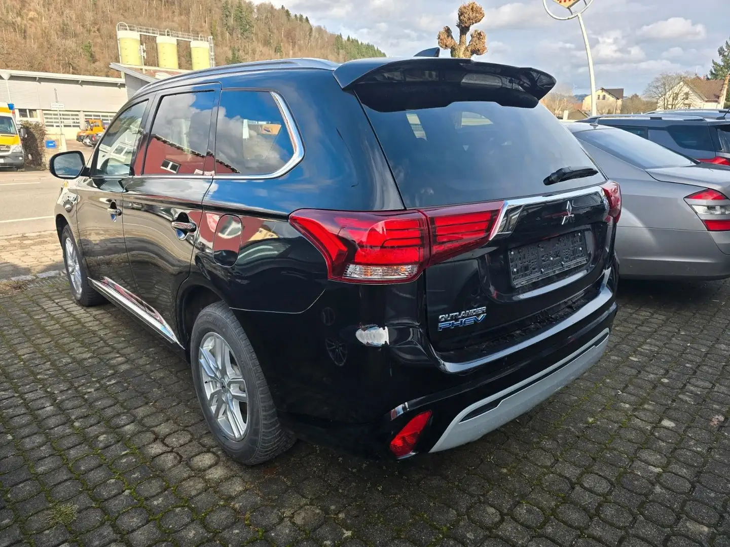 Mitsubishi Outlander Plug-in-Hybrid Zwart - 2