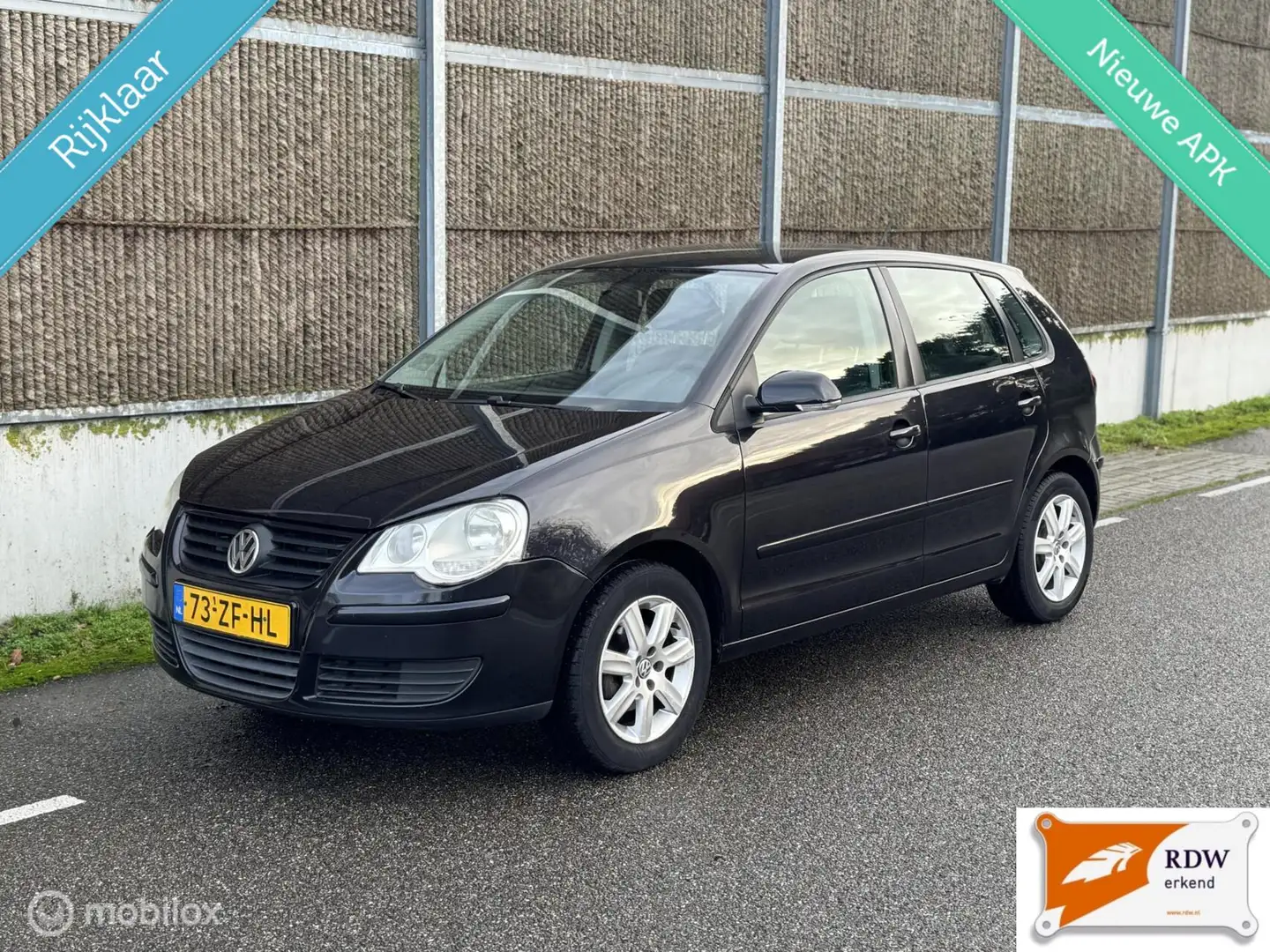 Volkswagen Polo 1.4-16V Comfortline NAP/NWE APK/NWE KOPPELING Zwart - 1