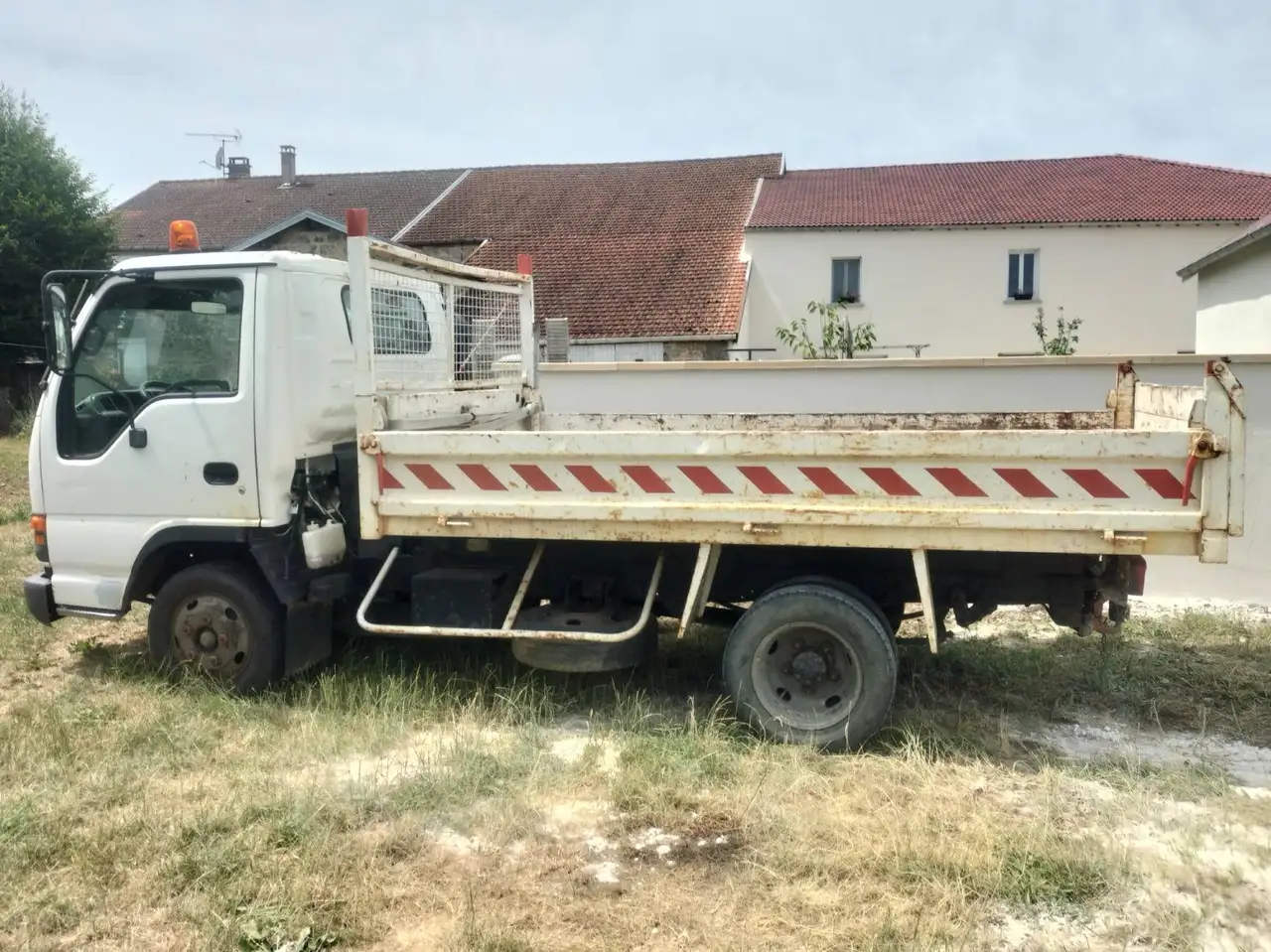 Isuzu, foto 2