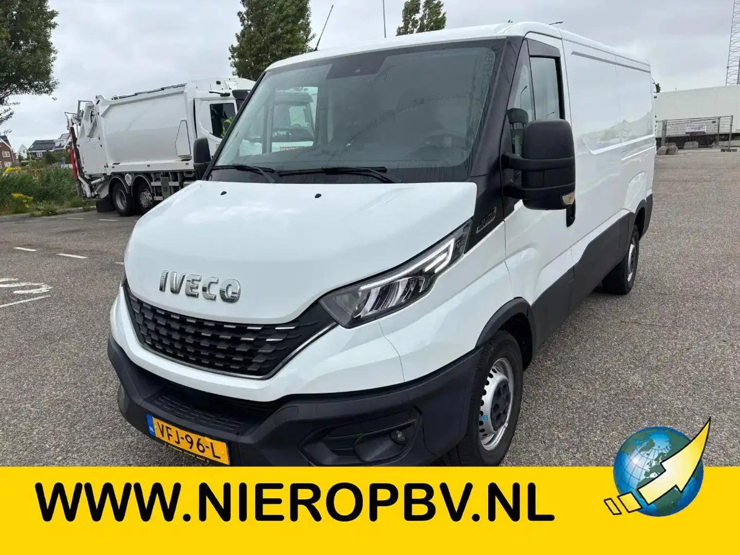 Iveco Daily 35S14 L2H1 Automaat Airco Cruisecontrol Trekhaak E Wit - 1