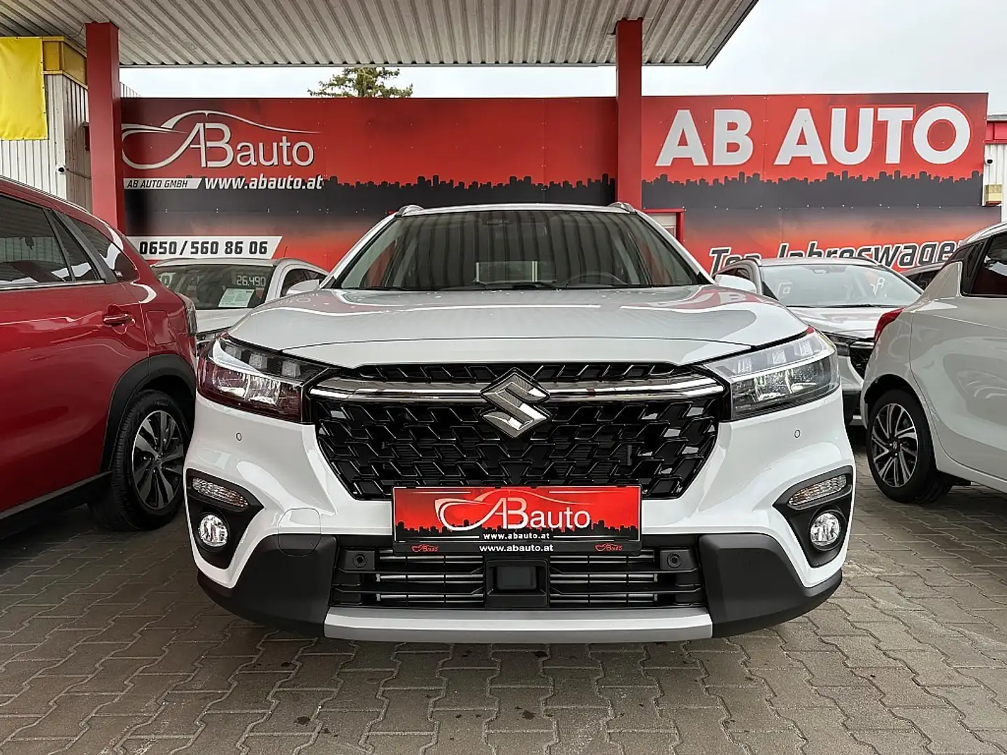 Suzuki S-Cross 1,4 Hybrid ALLGRIP shine Inkl. Navi Weiß - 2