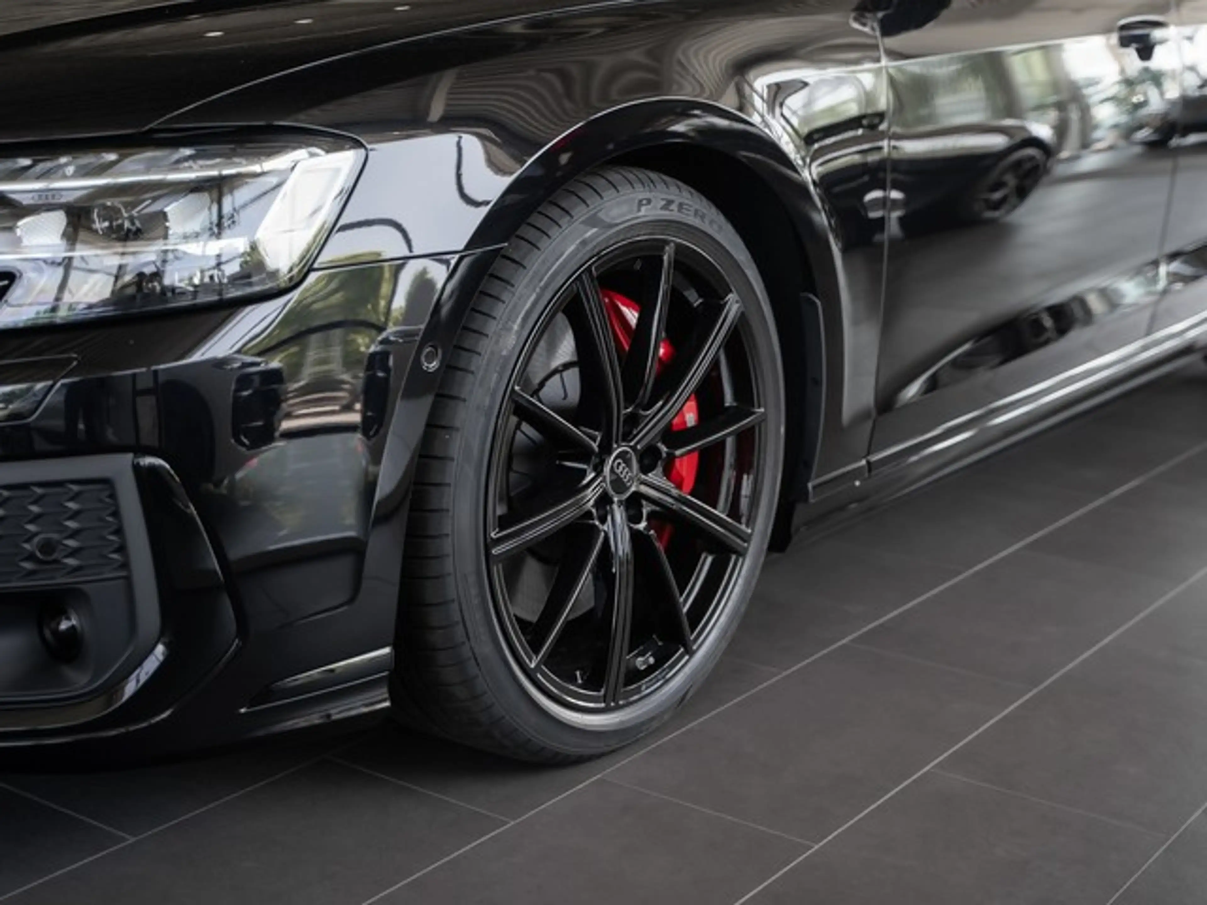 Audi S8 TFSI quattro ACC Dig.-Matrix LED Pano B&O Stand... — photo 8