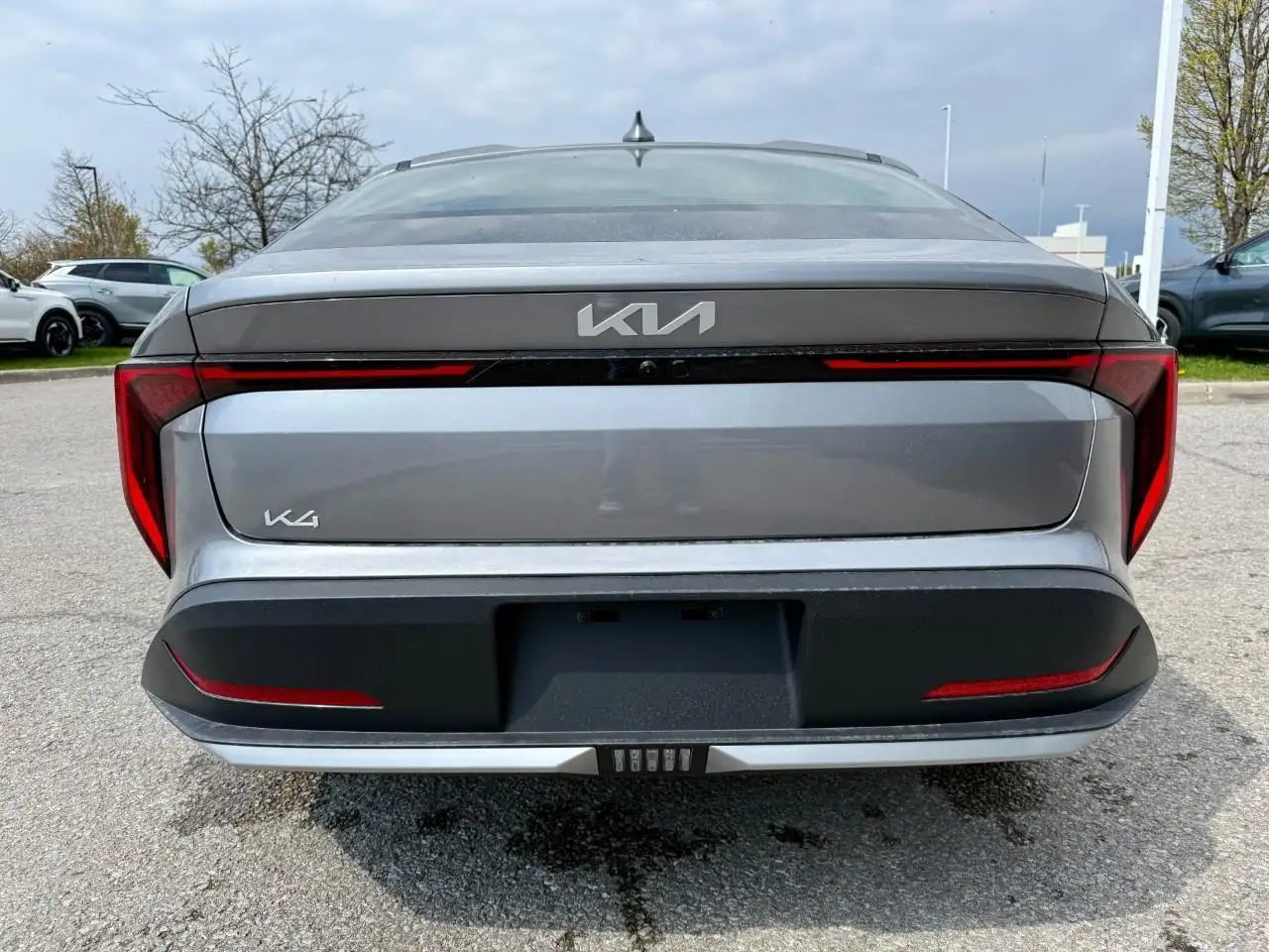 Kia K4 снимка Kia K4