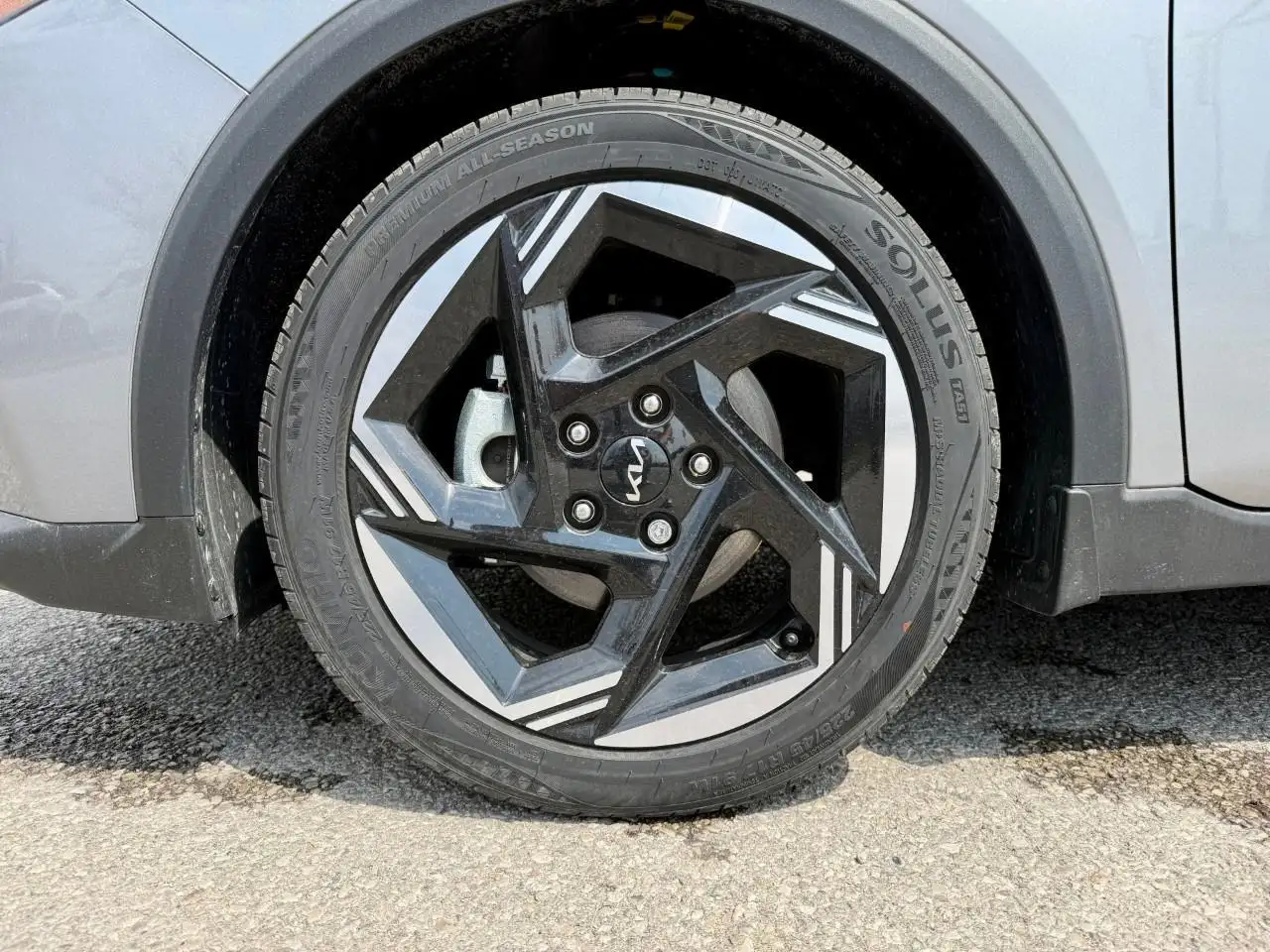Kia K4 снимка Kia K4