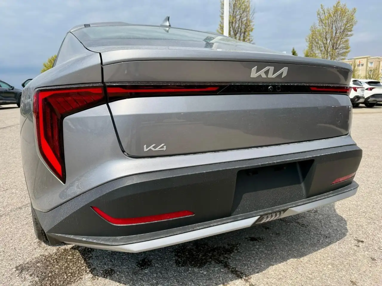 Kia K4 снимка Kia K4