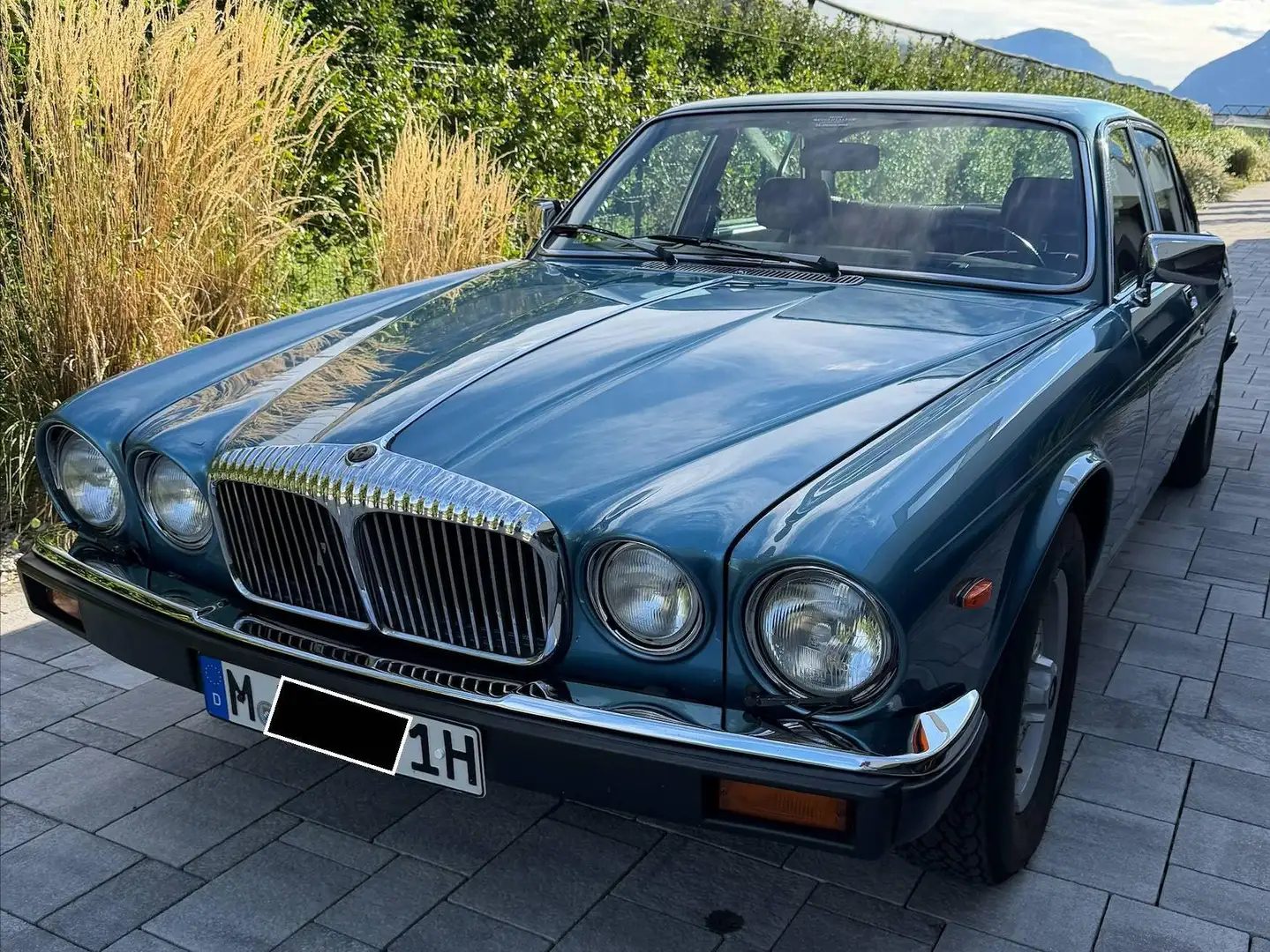 Jaguar XJ6 Daimler Sovereign III 4.2 Blau - 2