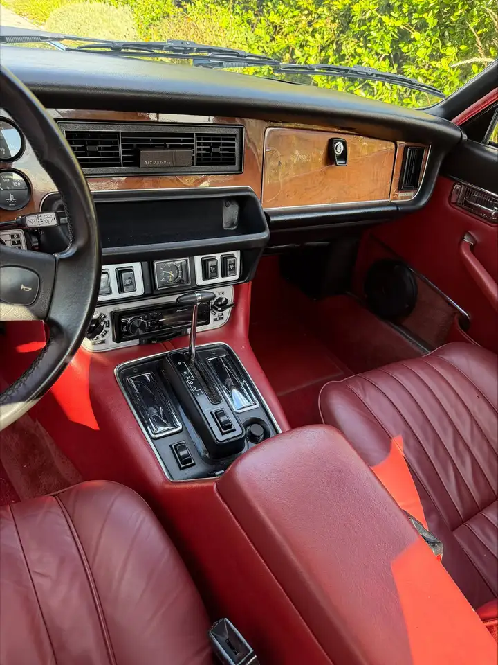 Jaguar XJ6 Daimler Sovereign III 4.2, foto 7