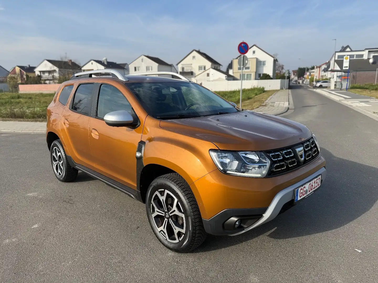 Dacia Duster II Prestige *1.HAND+REIFEN NEU+TÜV NEU* Orange - 1