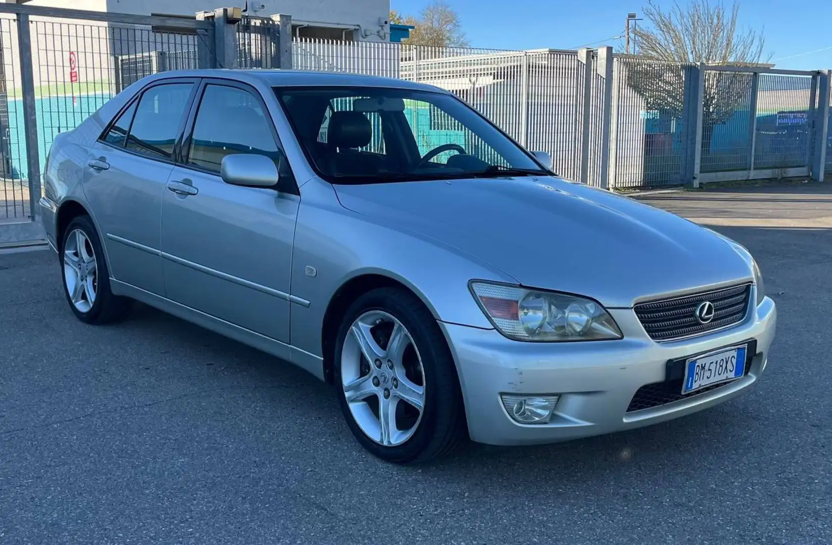 Lexus IS 200 2.0 c/pelle Argento - 1