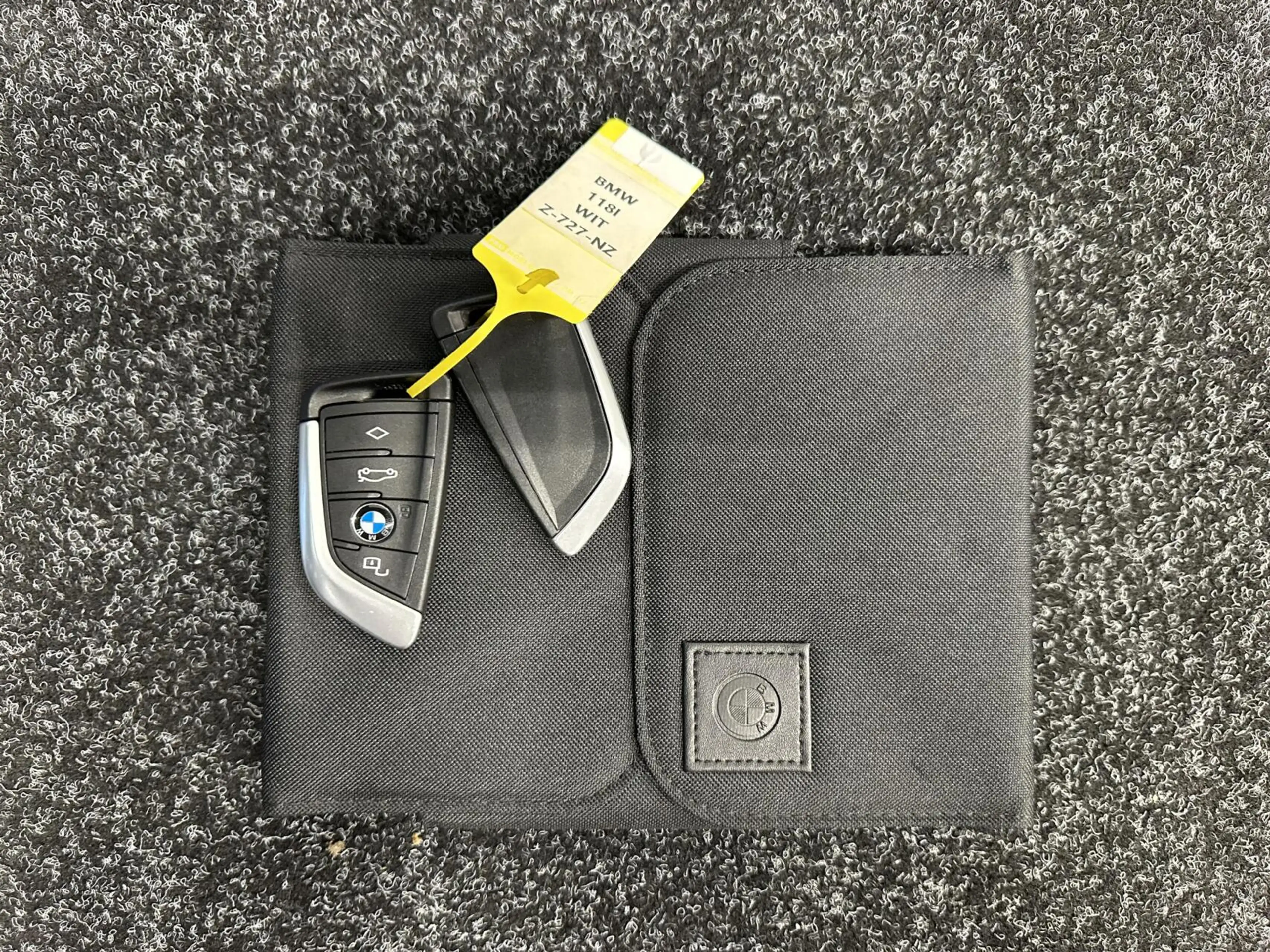 BMW 118 1-serie 118i High Executive CARPLAY NAVI CRUISE LM — photo 35