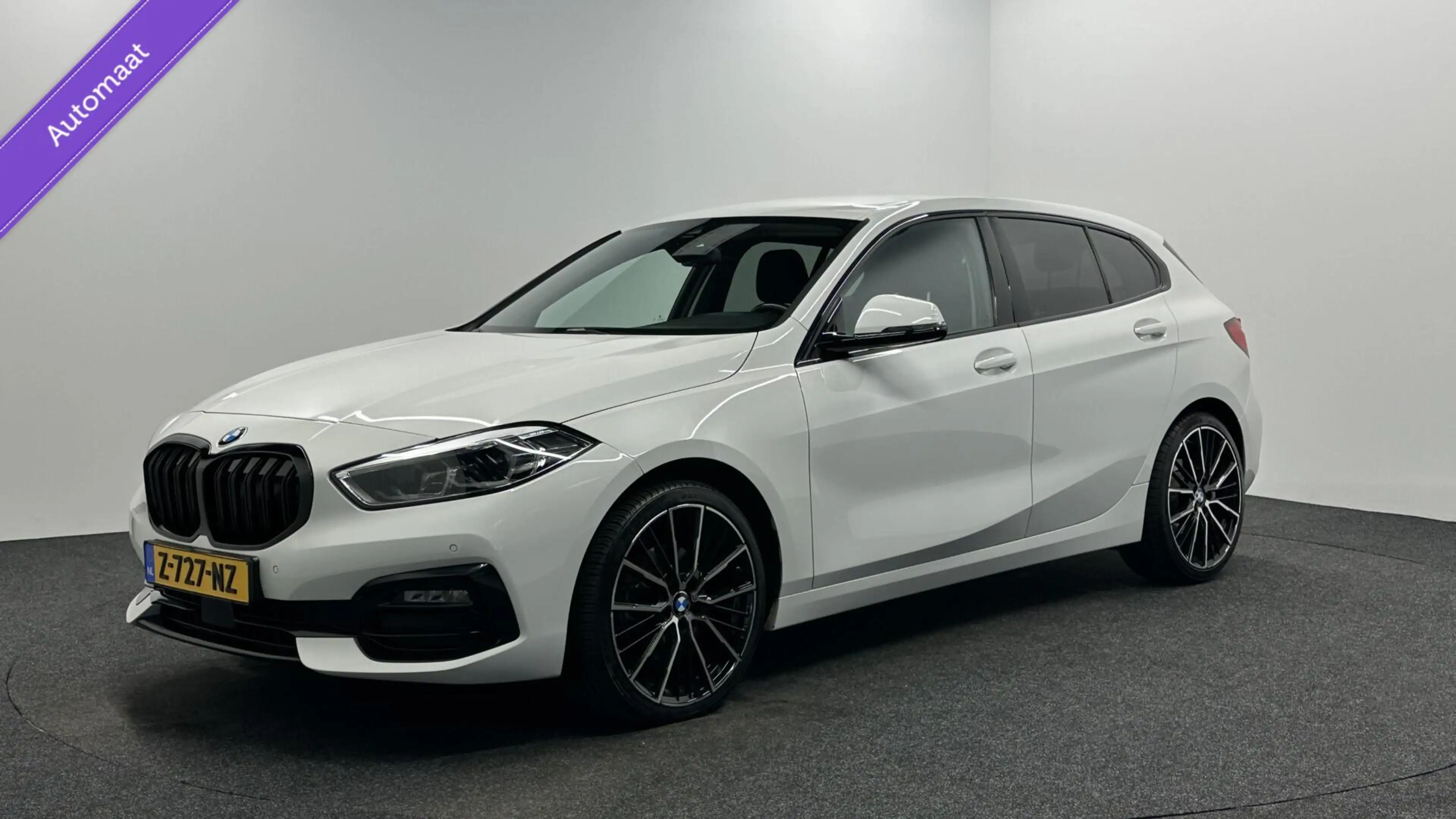 BMW 118 1-serie 118i High Executive CARPLAY NAVI CRUISE LM