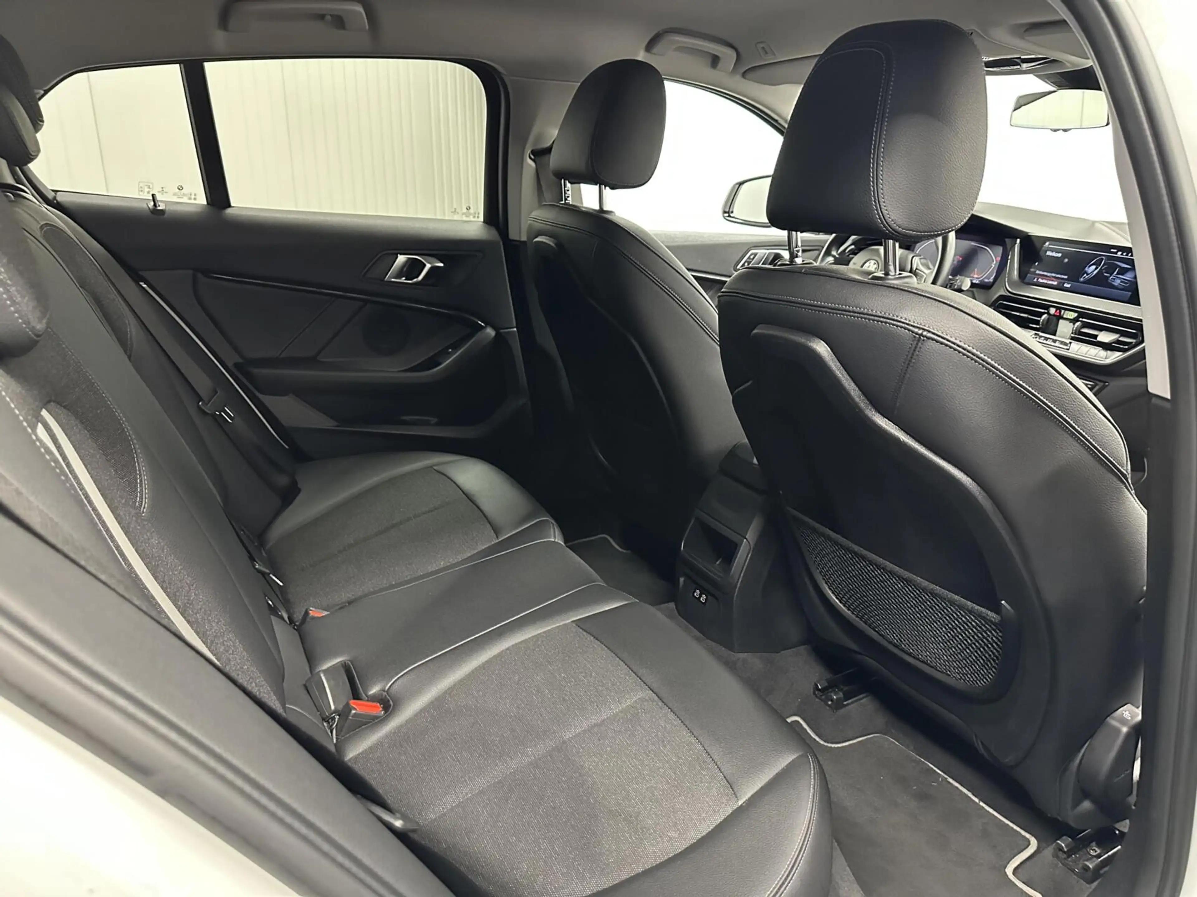 BMW 118 1-serie 118i High Executive CARPLAY NAVI CRUISE LM — photo 13