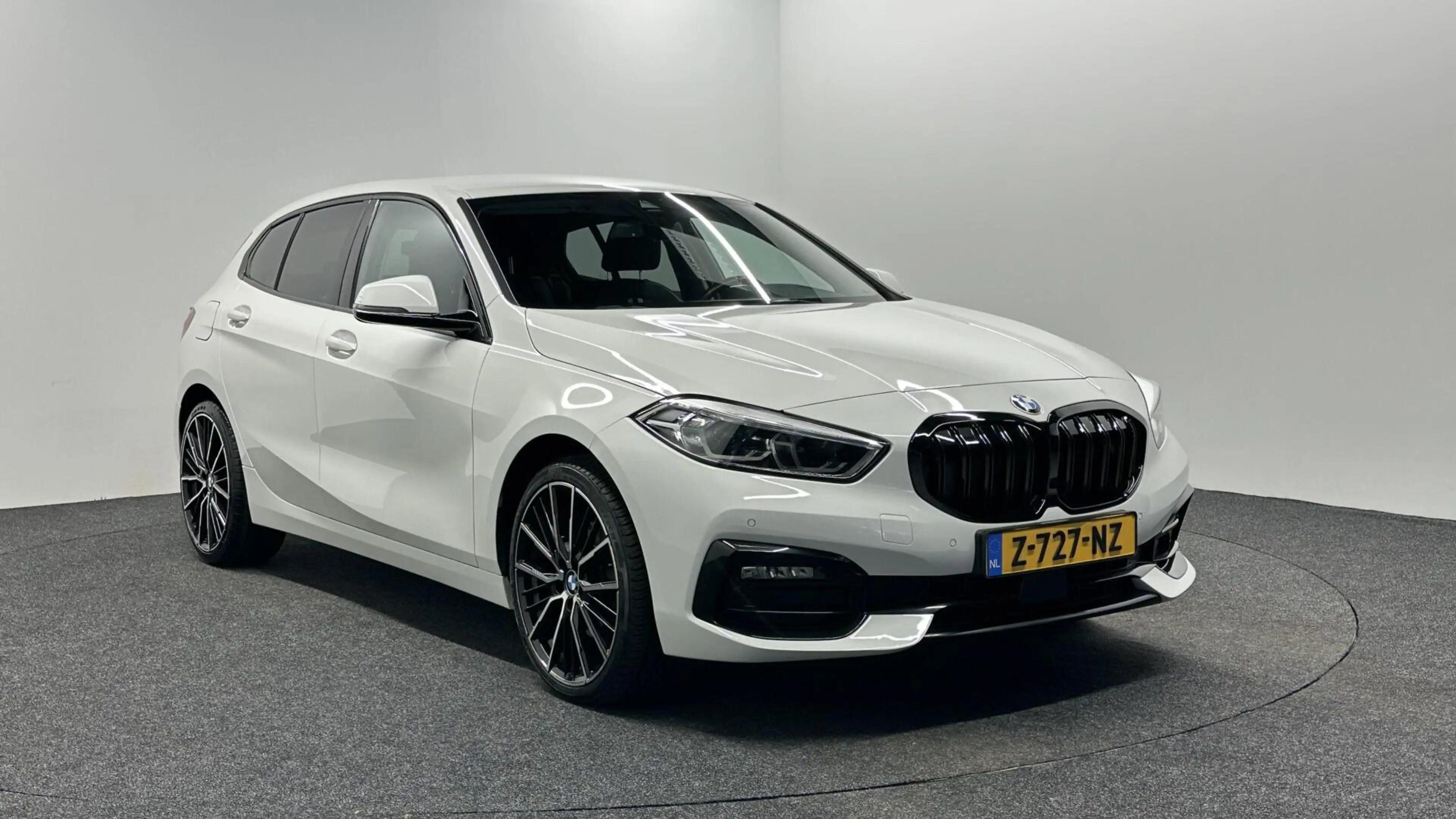 BMW 118 1-serie 118i High Executive CARPLAY NAVI CRUISE LM — photo 3