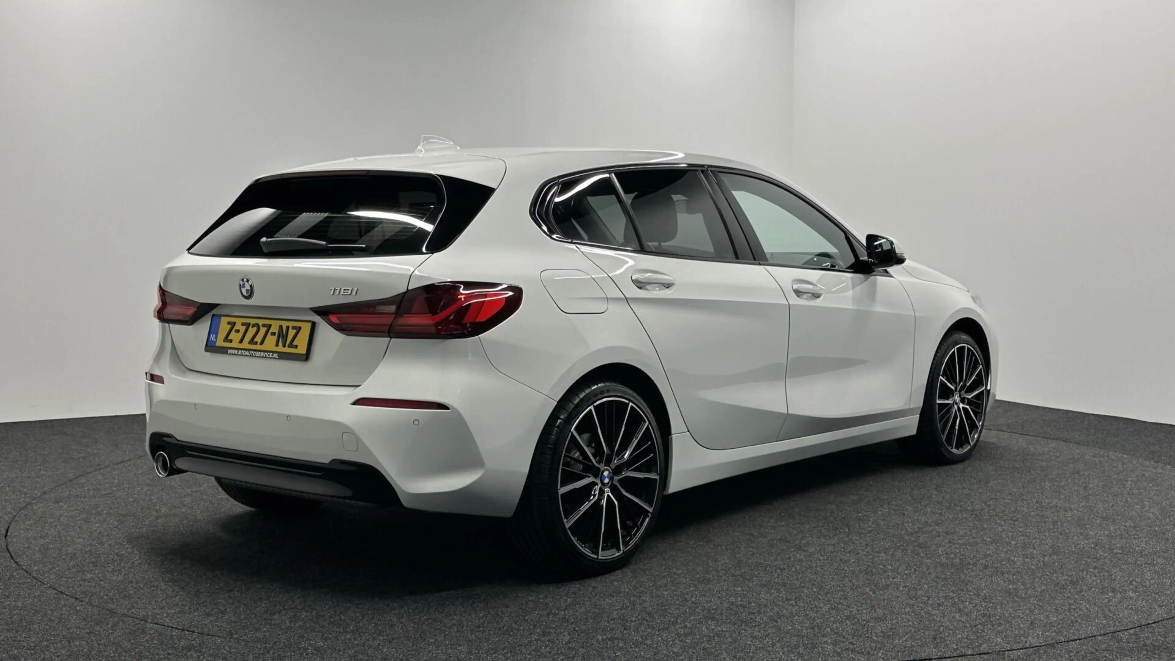 BMW 118 1-serie 118i High Executive CARPLAY NAVI CRUISE LM — photo 5
