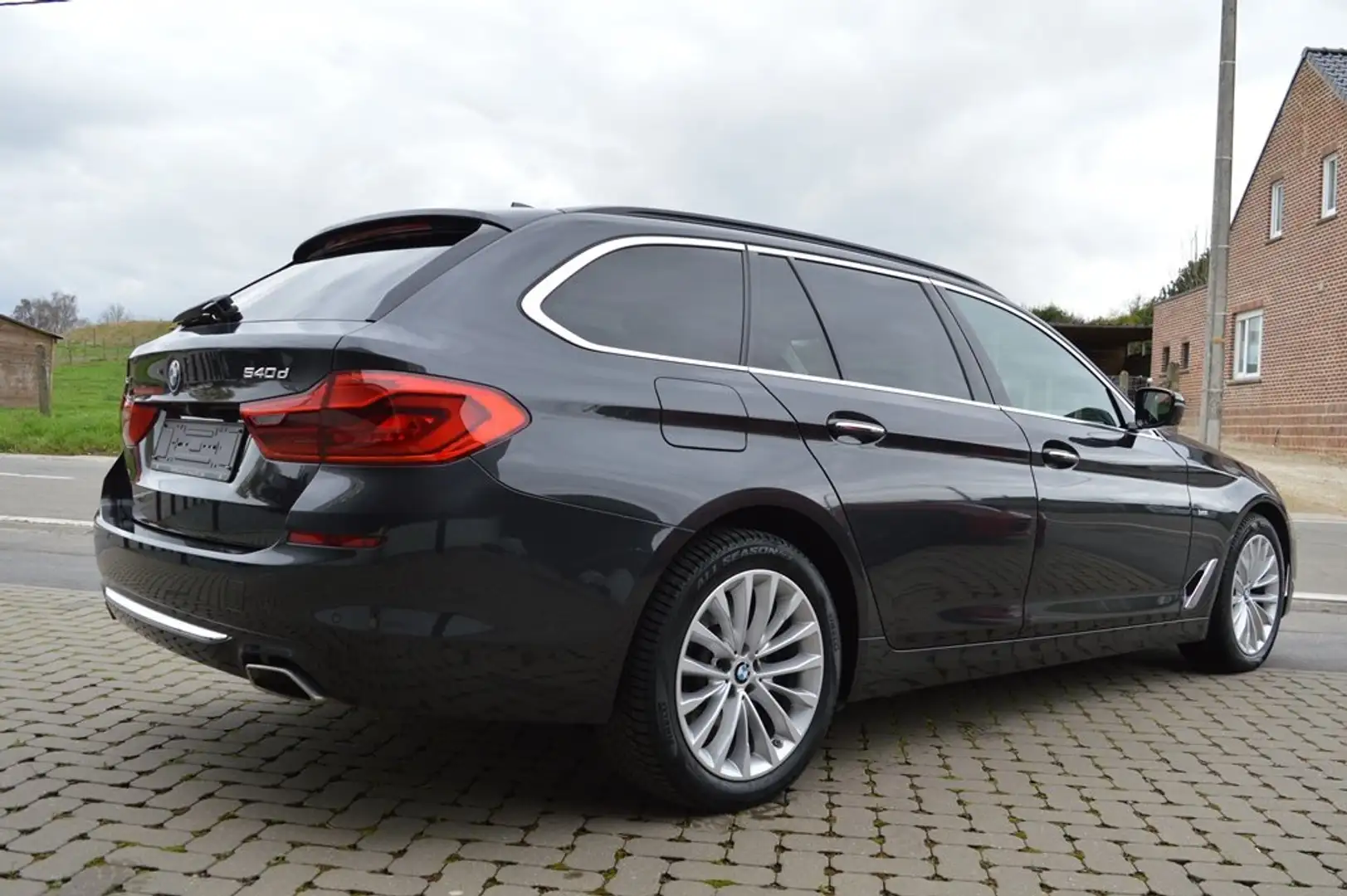 BMW 540 d xdrive Luxury Line ! Top condition !! Grey - 2