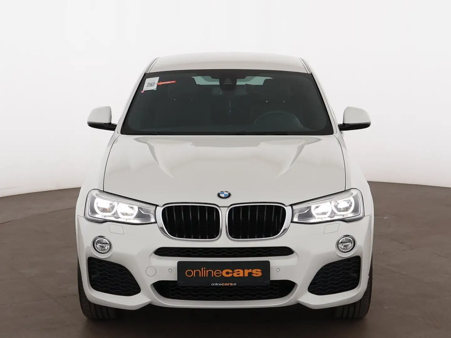 BMW X4 xDrive20d M-Sport Aut LED AHK LEDER NAVI R-CAM Weiß - 2