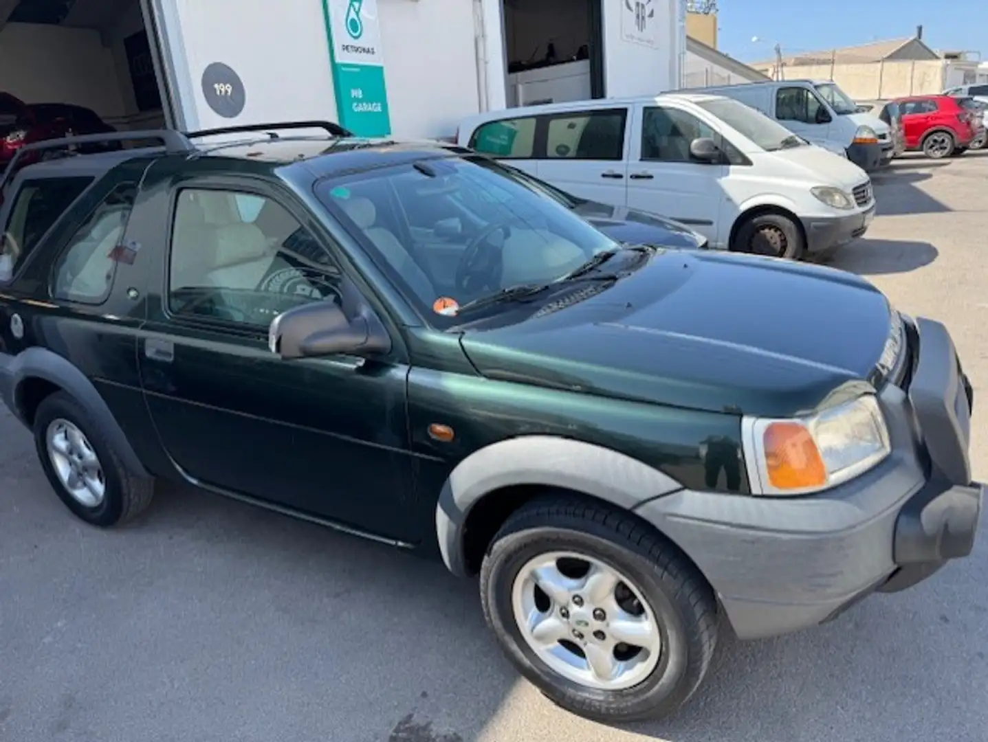 Land Rover Freelander 2.0 DI Verde - 2