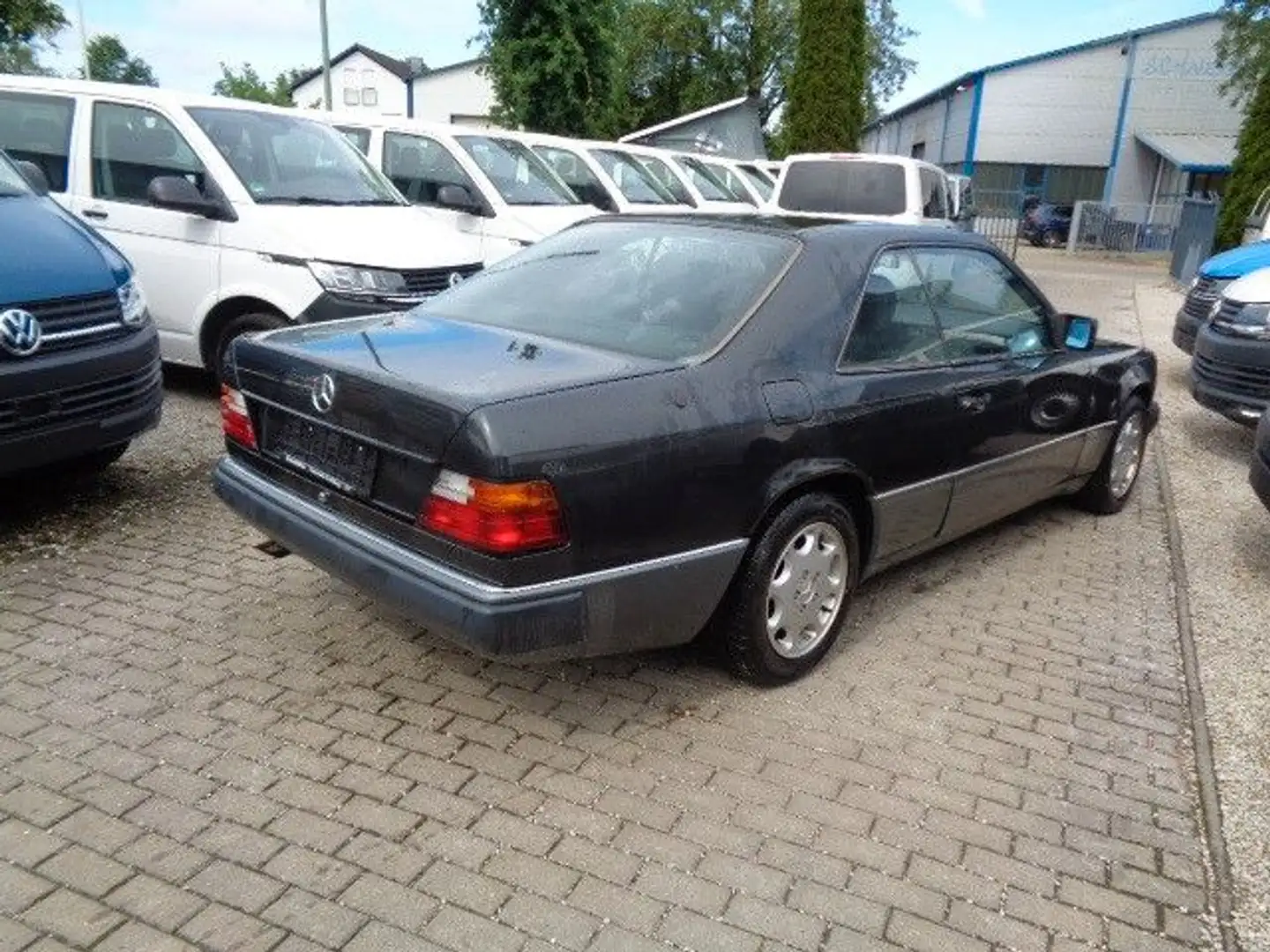 Mercedes-Benz 300 CE  Sportline  2. Hand Original-Zustand Negru - 2