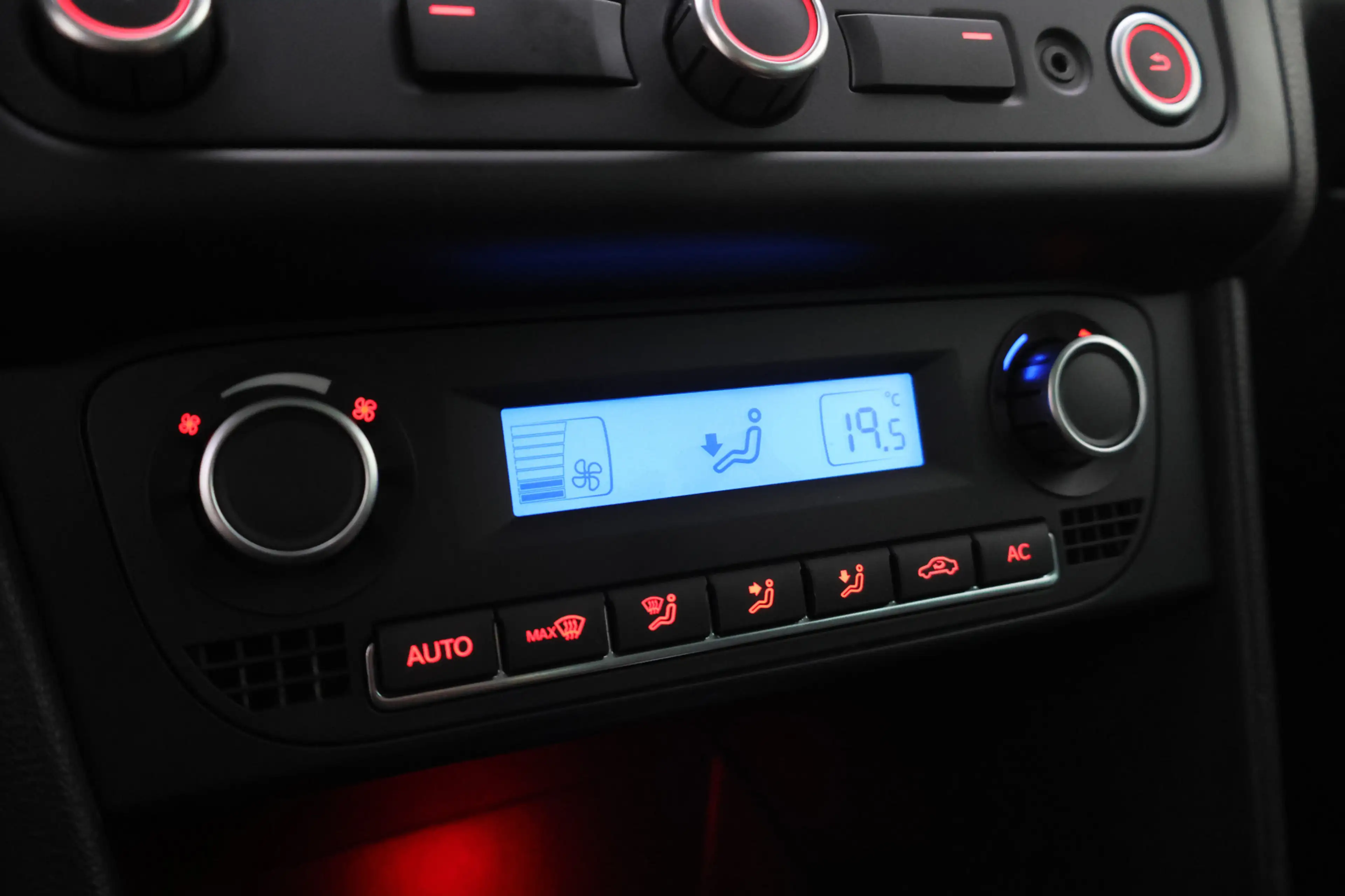 Volkswagen Polo Cross 1.4-16V Dsg XENON | STOELVERW | NAVI | CLIMA | CRU — photo 21