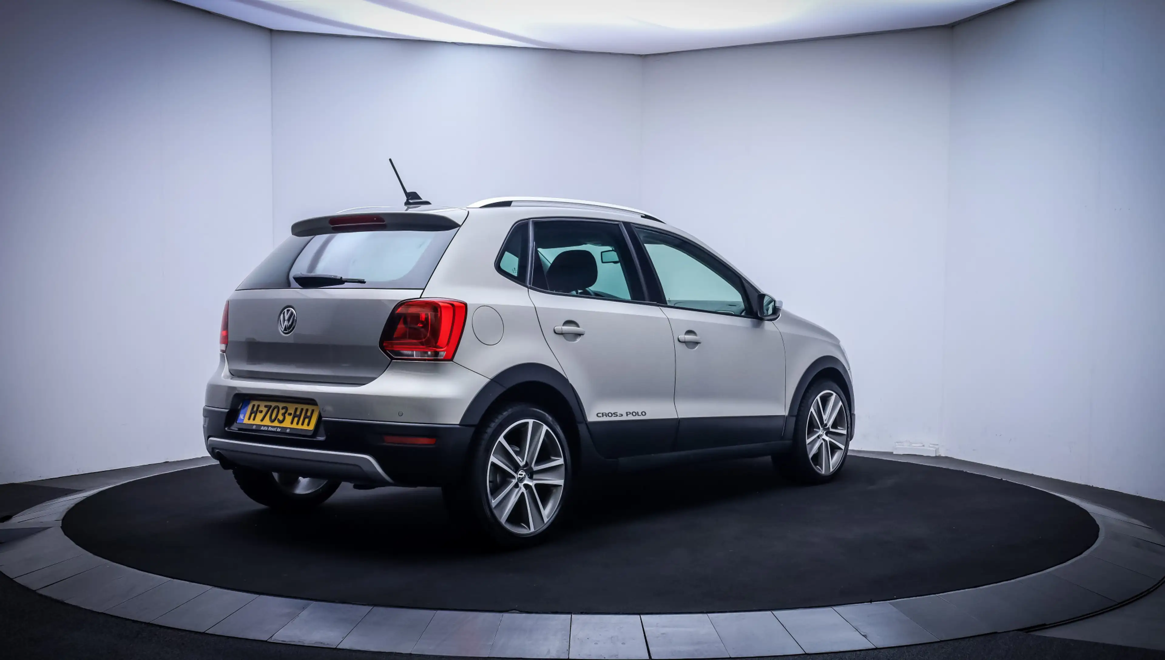 Volkswagen Polo Cross 1.4-16V Dsg XENON | STOELVERW | NAVI | CLIMA | CRU — photo 5