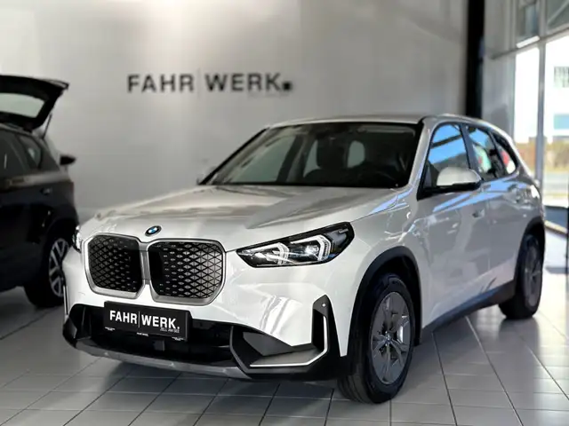 BMW iX1 xDrive30