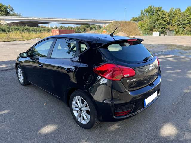Kia Ceed / cee'd Ceed 1.4 CVVT Edition 7