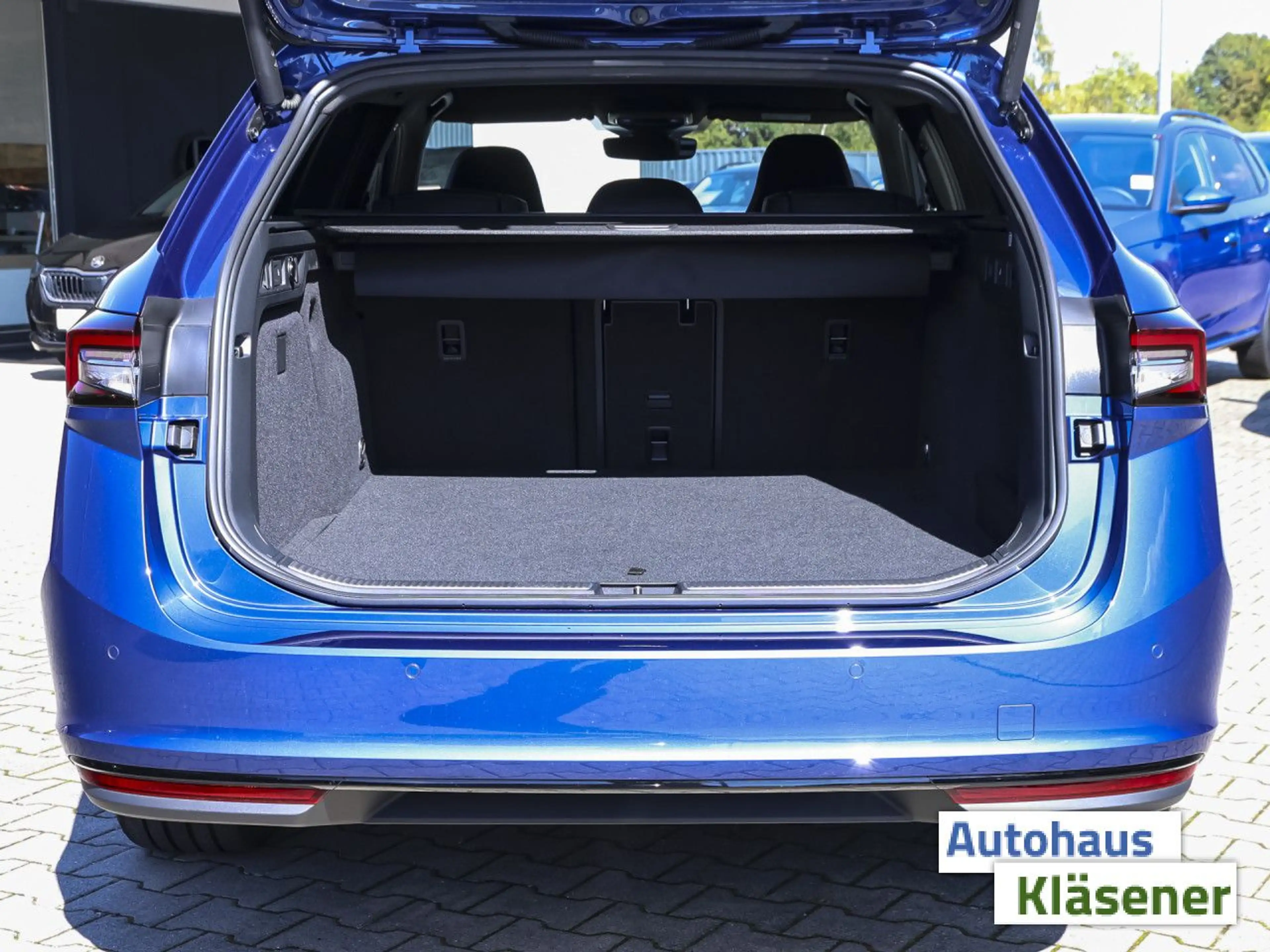 Skoda Superb Combi SP-Line iV 1.5TSI DSG AHK MATRIX DCC — photo 10