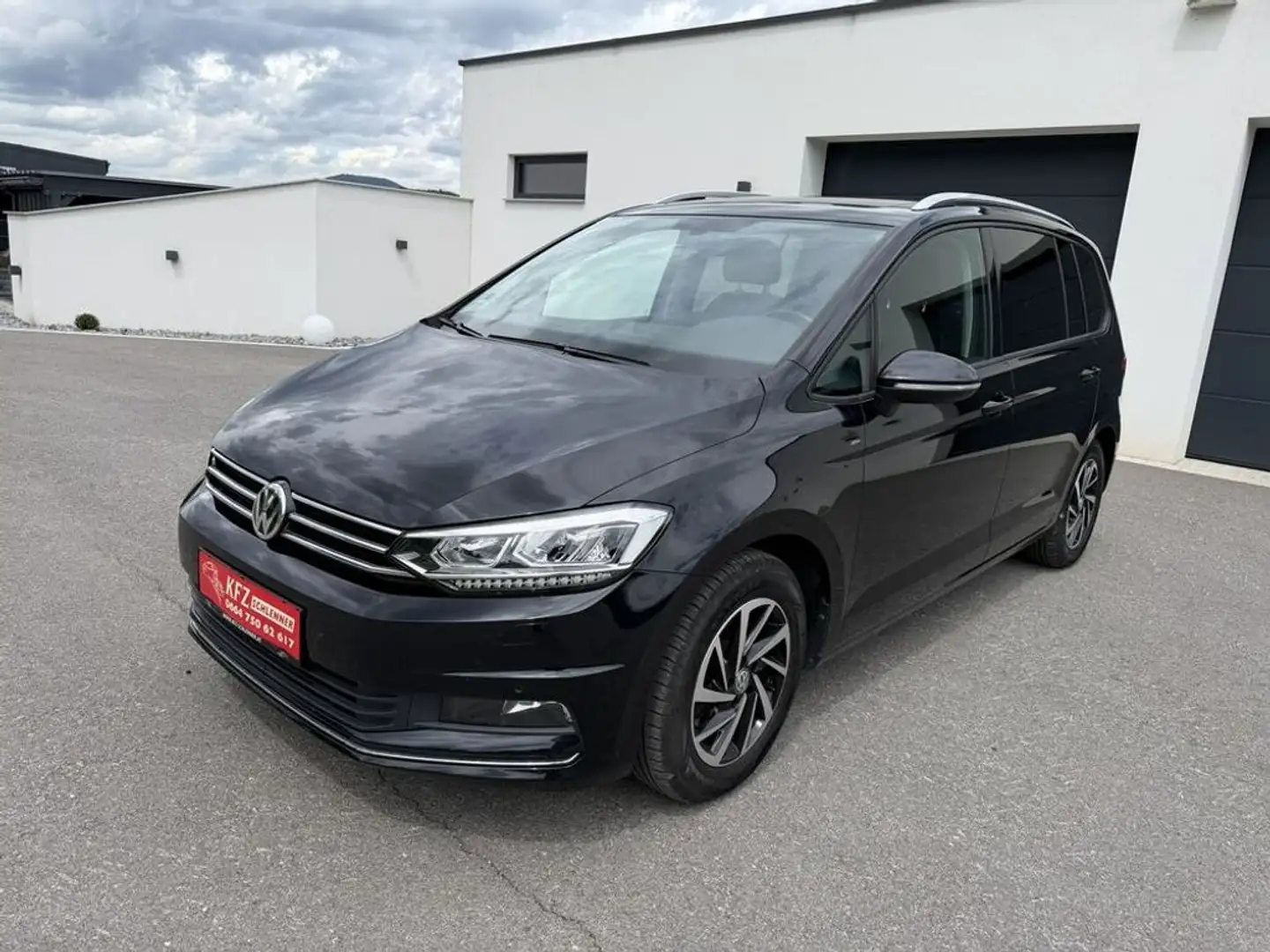 Volkswagen Touran Comfortline 1,5 TSI/AHK/Panorama/7-Sitze Schwarz - 1