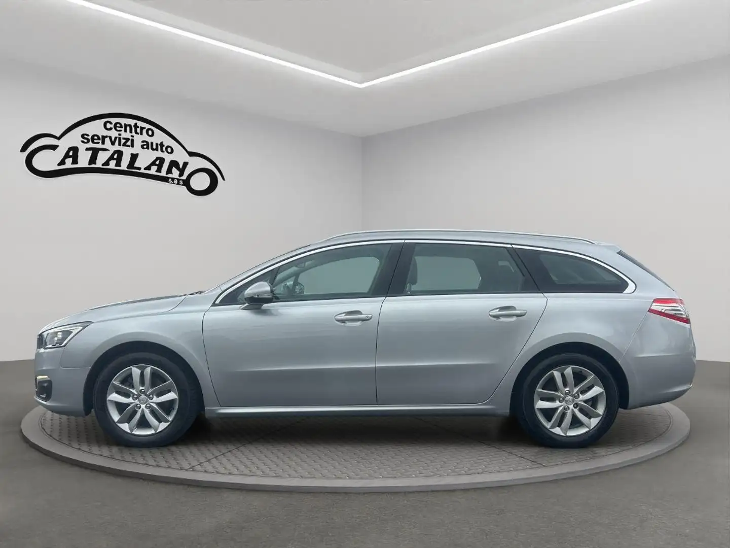 Peugeot 508 SW SW 2.0 hdi Allure navi 140cv my15 Gris - 2