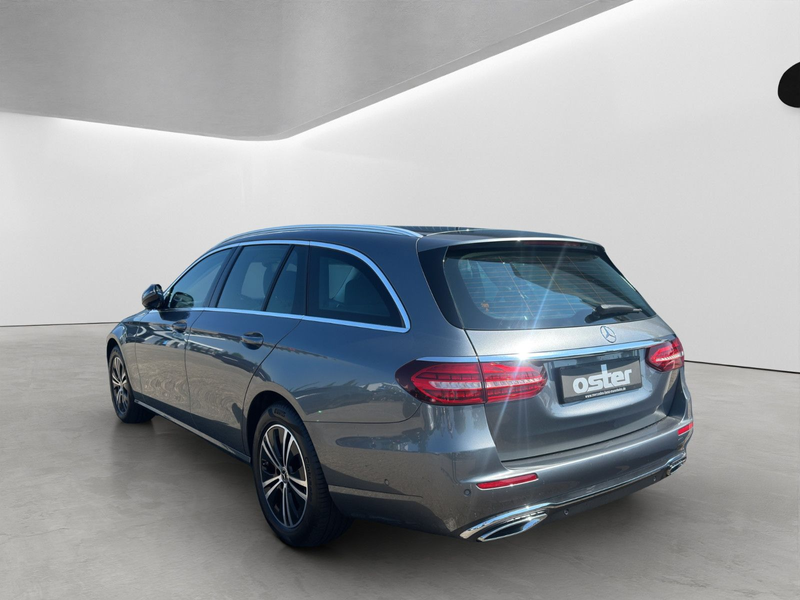 Mercedes-Benz E 200 T-Modell 4Matic | Pano| 360°|WKR| — photo 4
