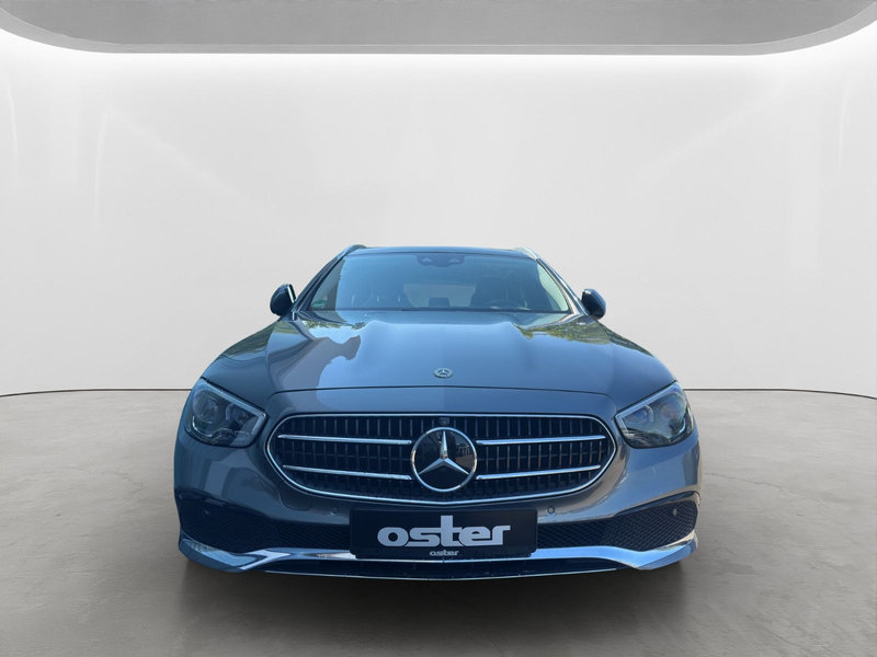 Mercedes-Benz E 200 T-Modell 4Matic | Pano| 360°|WKR| — photo 2
