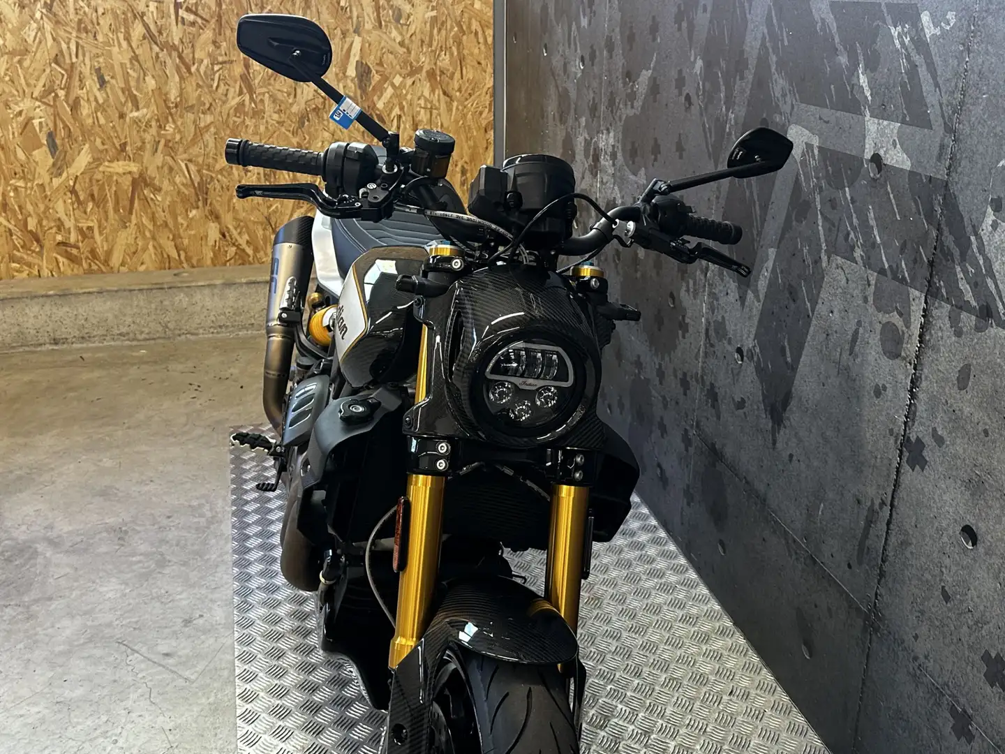 Indian FTR 1200 Gris - 2