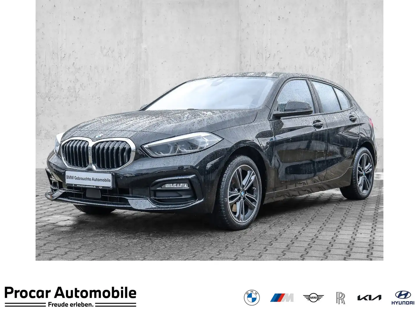 BMW 118 i 5-Türer Sport Line LC Prof. AHK Pano LED PDC DAB Schwarz - 1