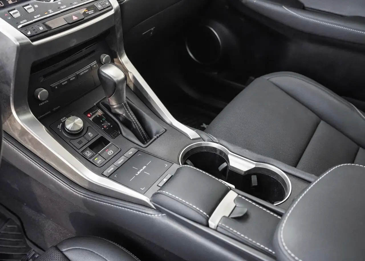 Lexus NX photo Lexus NX