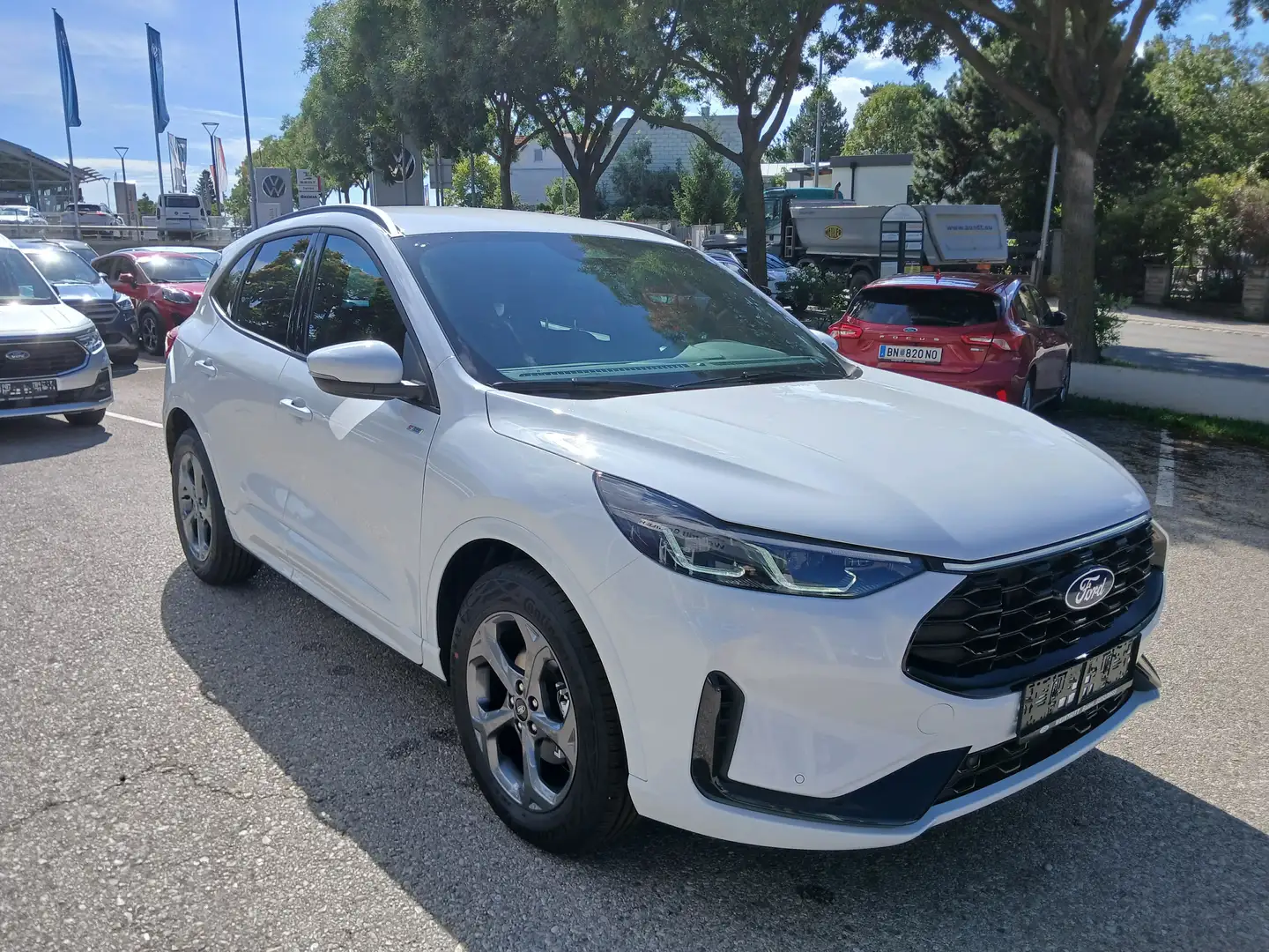 Ford Kuga 2,5 Duratec FHEV ST-Line Aut. Weiß - 1