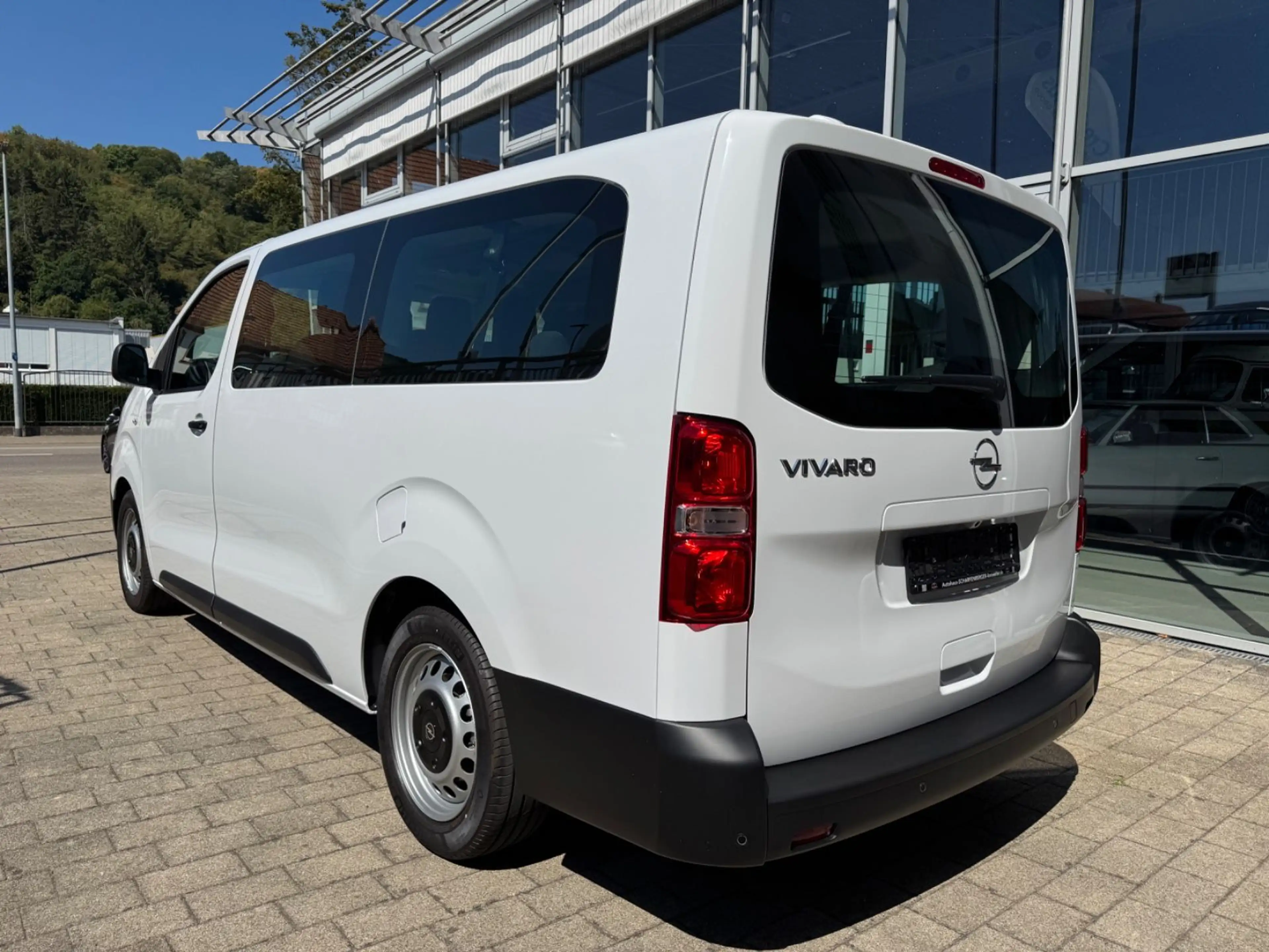 Opel Vivaro Kombi XL+Neuwagen+9Sitze+Kamera+ADAS — photo 3